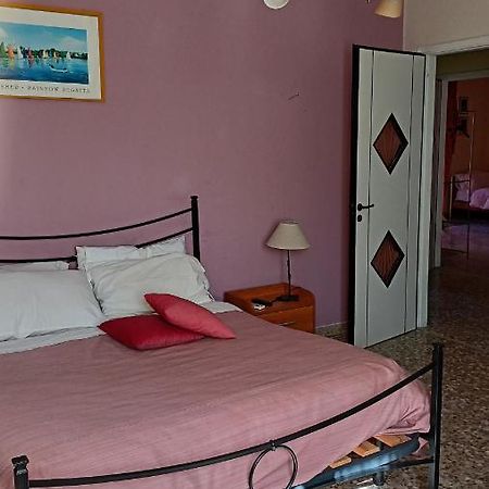 סירקוזה Amuny Sicily Guest House מראה חיצוני תמונה