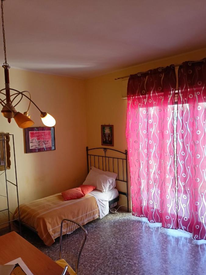 סירקוזה Amuny Sicily Guest House מראה חיצוני תמונה