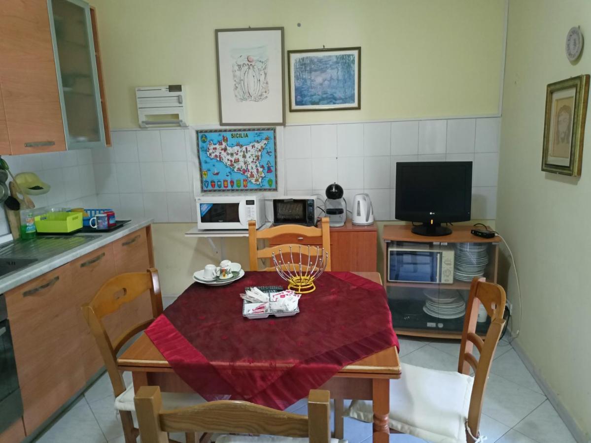 סירקוזה Amuny Sicily Guest House מראה חיצוני תמונה