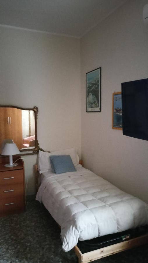 סירקוזה Amuny Sicily Guest House מראה חיצוני תמונה